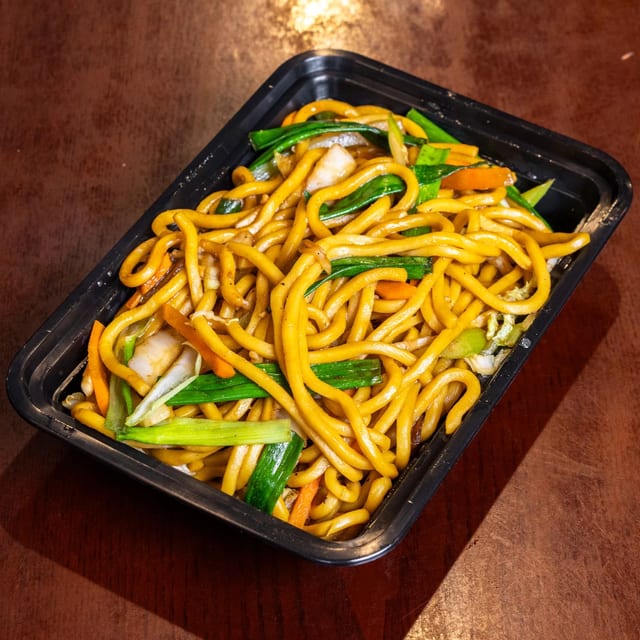 Plain Lo Mein.